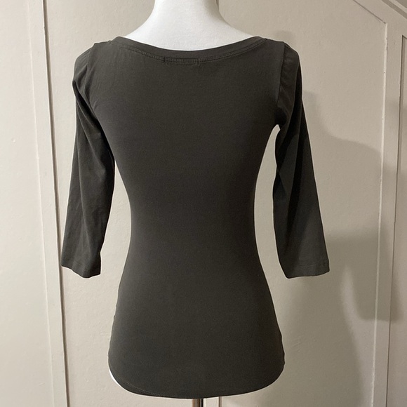 Forever 21 Gray 3/4 Sleeve Top, Size Small - Picture 4 of 5